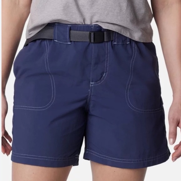 Columbia Pants - < Women’s Columbia Sandy River Cargo Shorts >